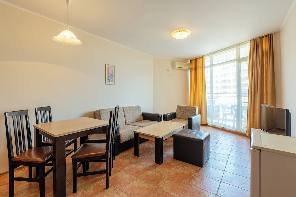Midia Family Resort 33/58