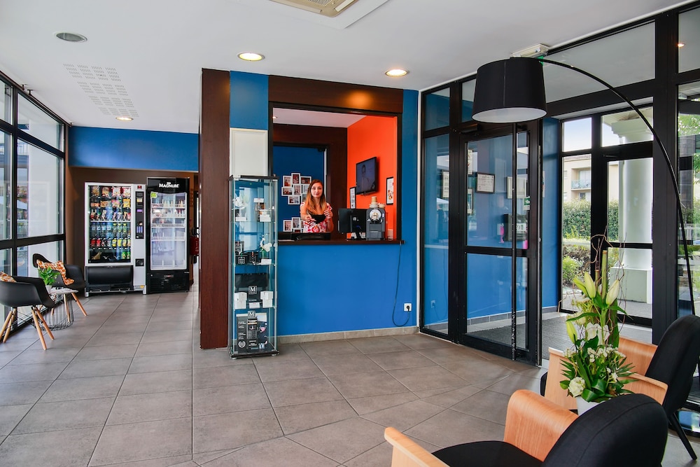 lobby