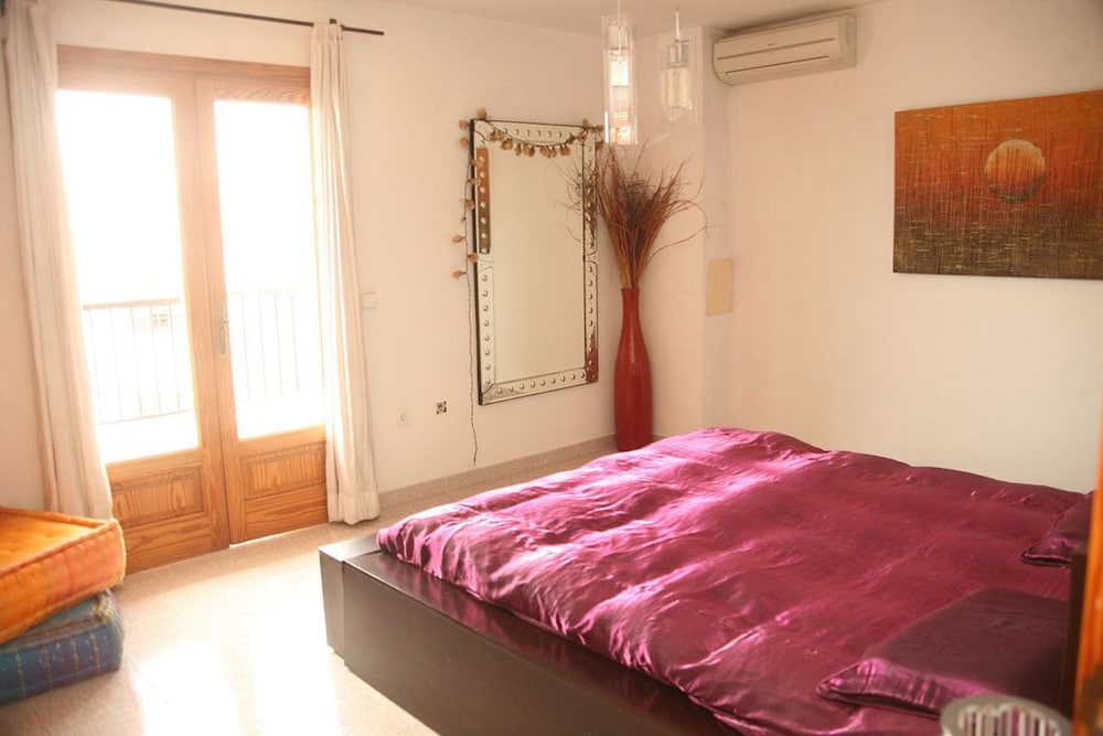 Santa Eulalia Hostal 22/44