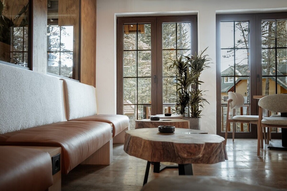 Angelina Apart Hotel&Spa Divcibare 60/83