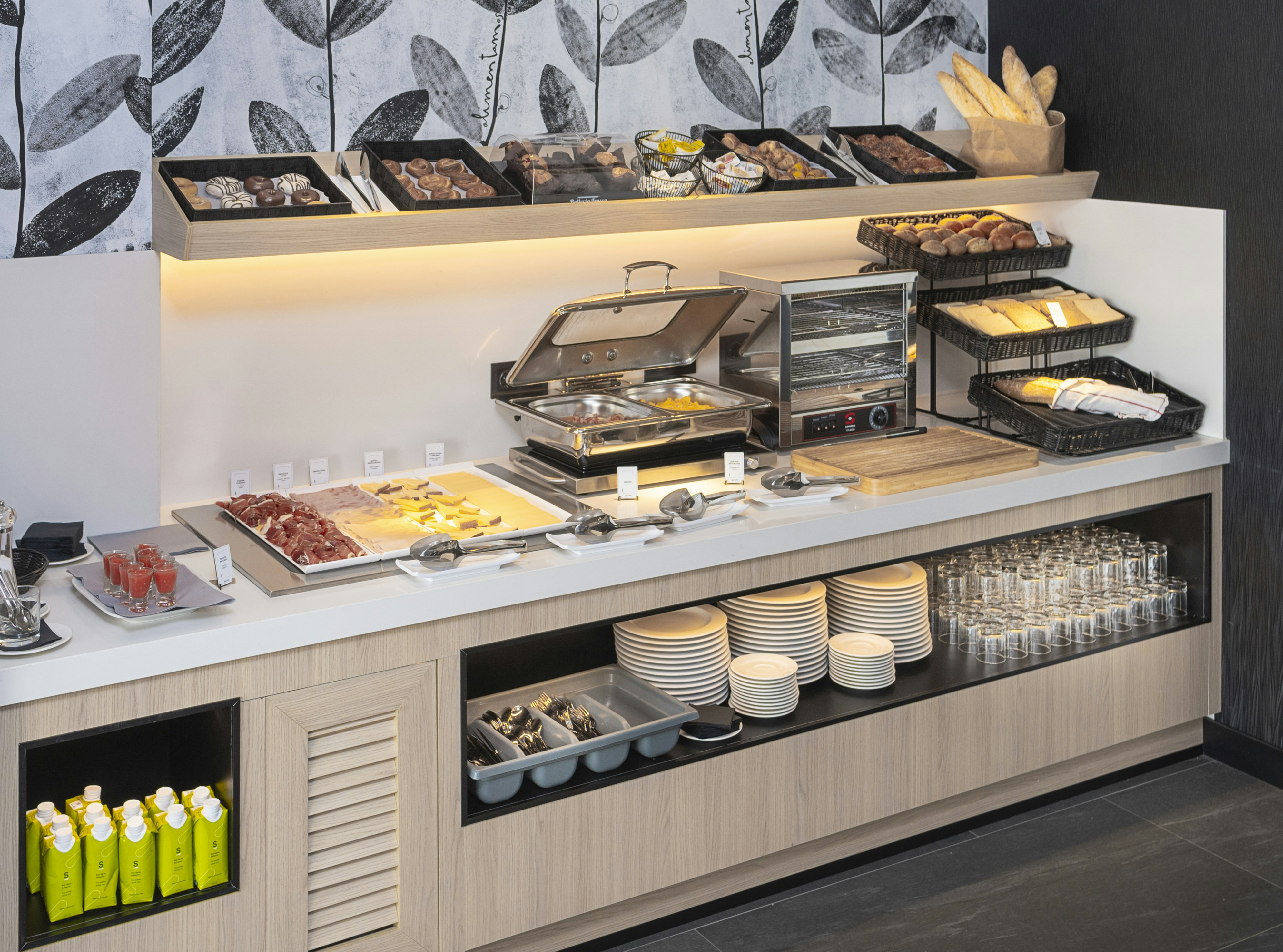 Hotel Sercotel Plana Suites 6/53