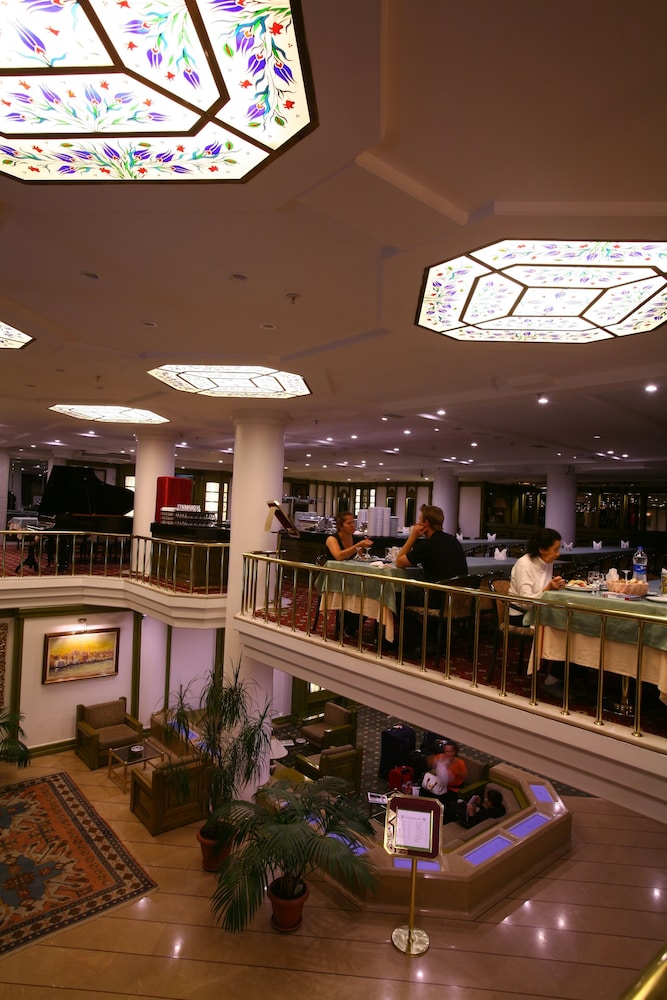 Istanbul Royal Hotel 9/44