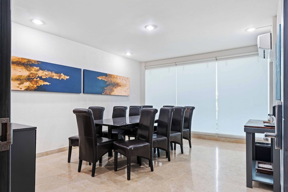 Home Suites Rotarismo 44/56