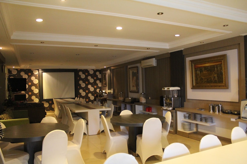 Walan Syariah Hotel 24/30