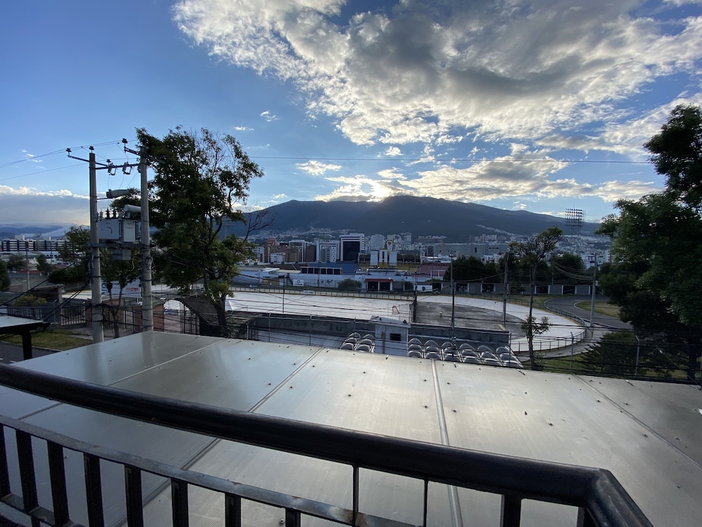 Air Suites Hotel Boutique 4/33
