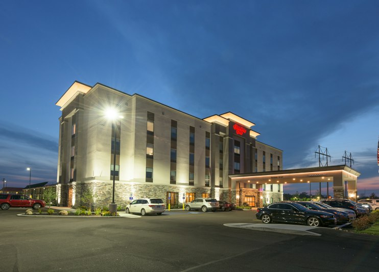 Hampton Inn Buffalo-Hamburg 2/25