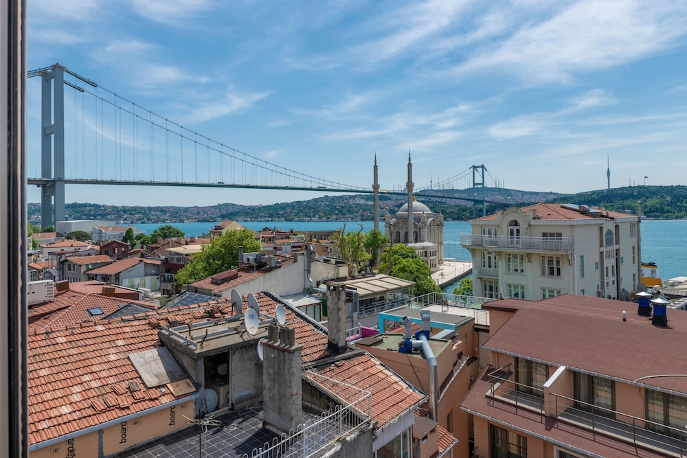 Feri Suites 42/50