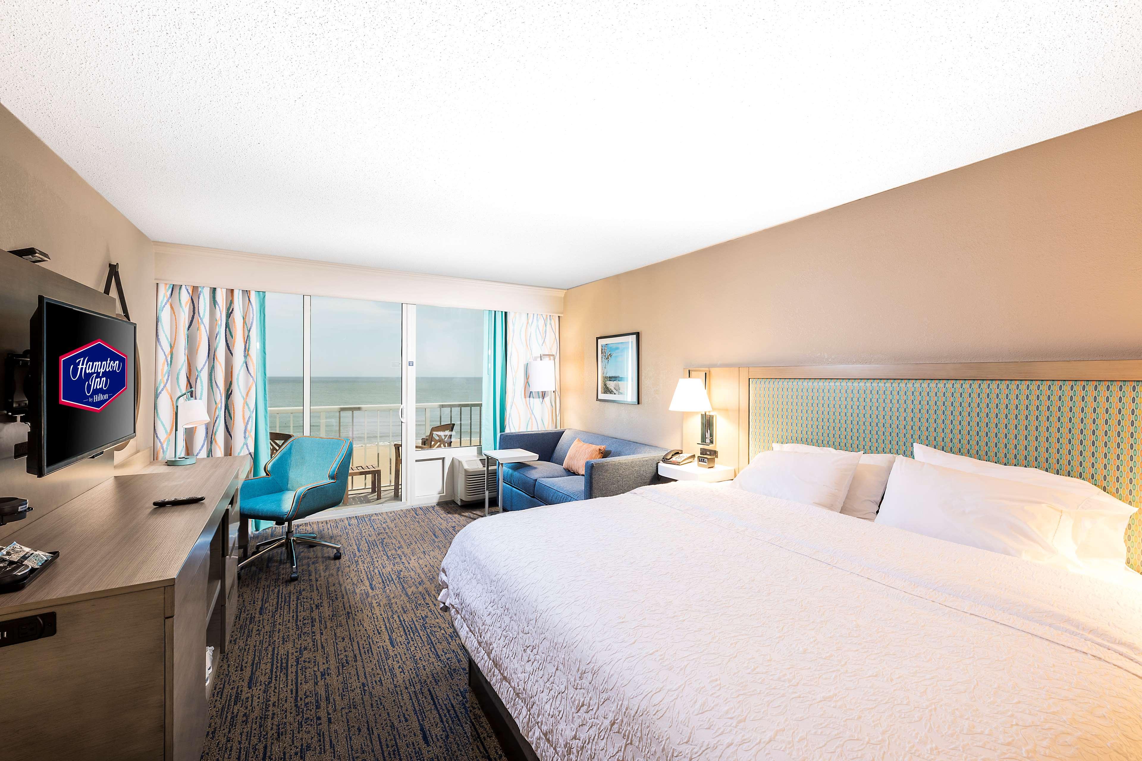STUDY, KING BED, OCEAN FRONT