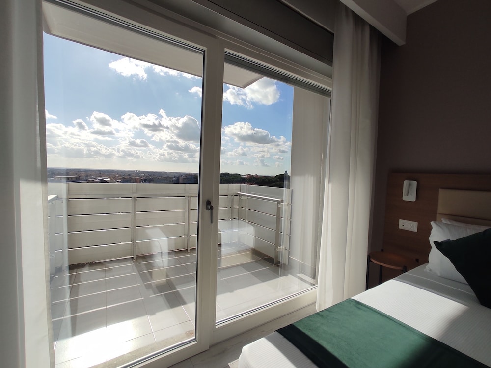 Massimi City Garden Hotel 36/58