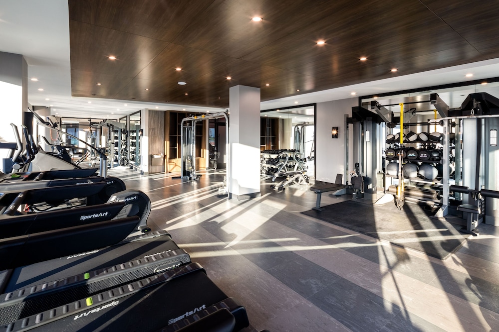 Global Luxury Suites at The Arches 30/50