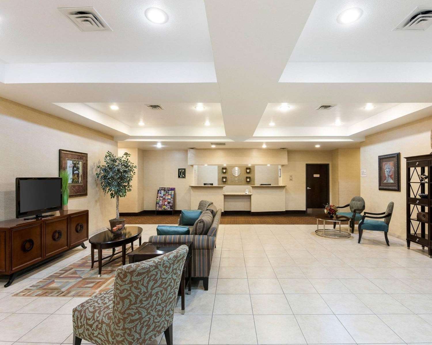 Comfort Inn and Suites Regional Medical Center 22/43