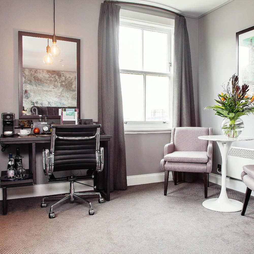 Malmaison Edinburgh 40/58