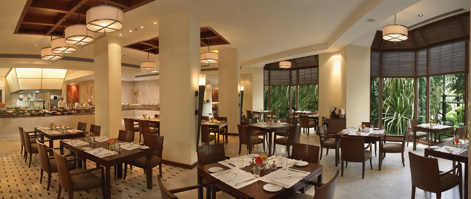 The Leela Mumbai - Resort Style Business Hotel 30/44