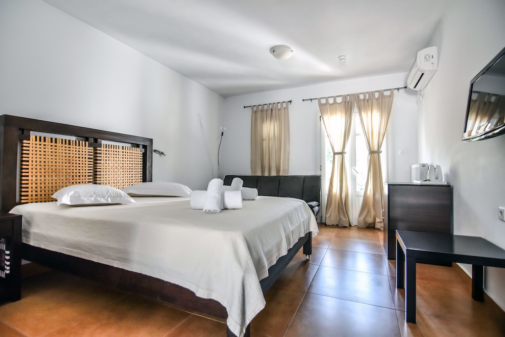Nefeli Hotel Skiros 27/65