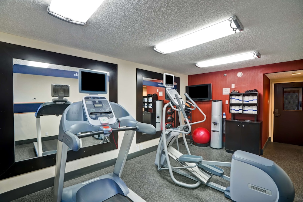 Hampton Inn Birmingham Mountain Brook 33/75
