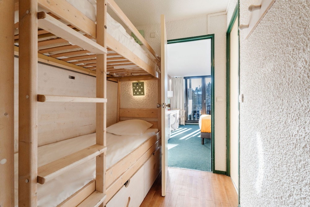 Lake Hotel Courchevel 1850 20/50