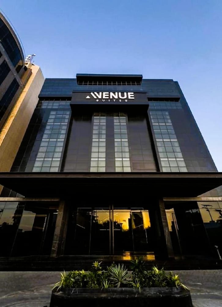 The Avenue Suites 1/46