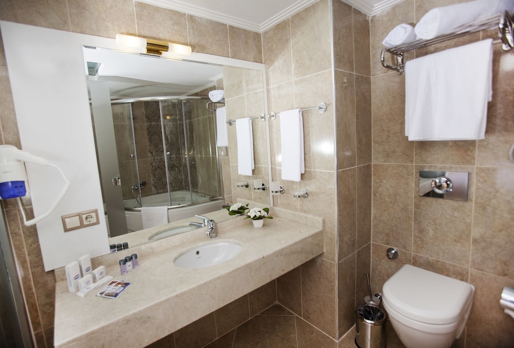 Cukurova Erten Hotel 19/20