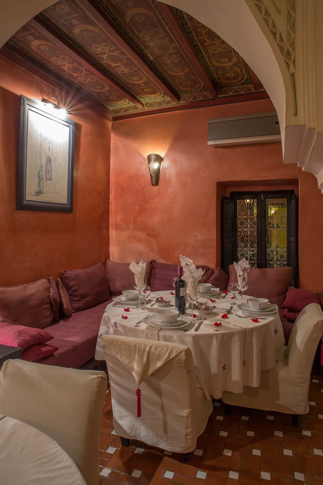 Riad Samsli 77/80