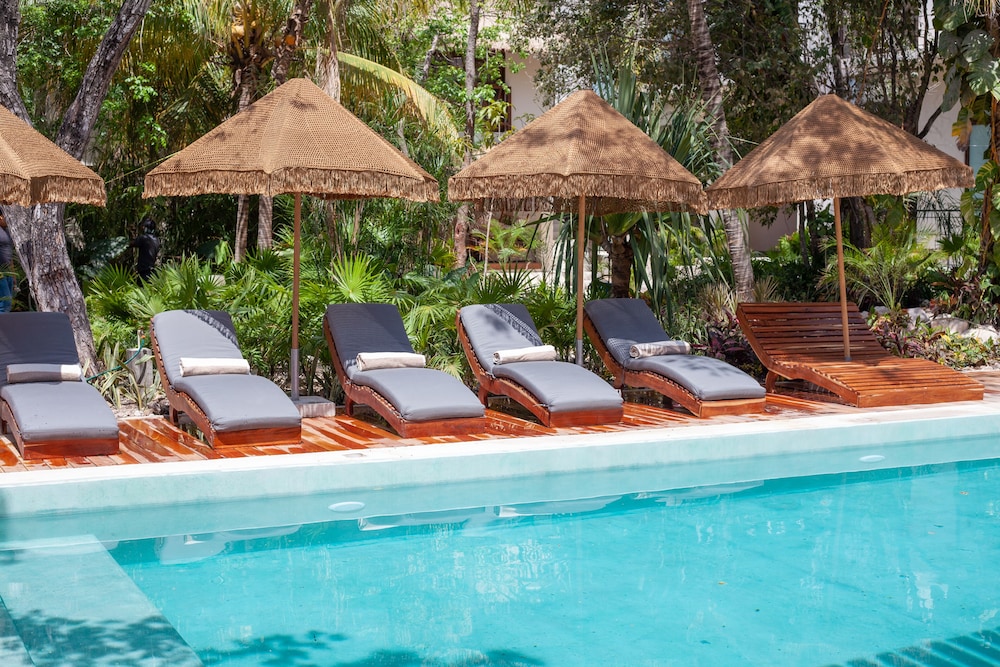 Prana Boutique Hotel 47/47