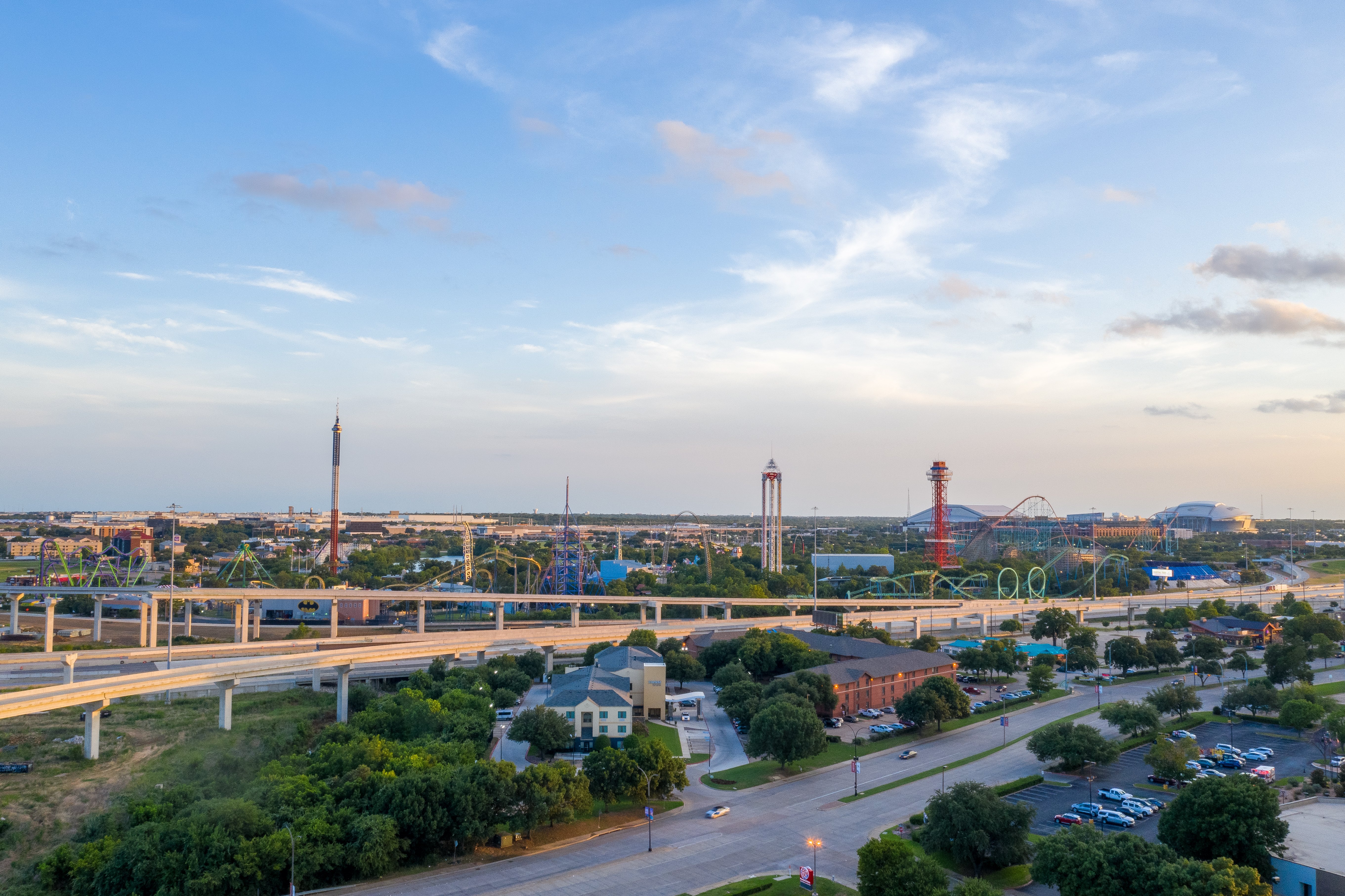 Holiday Inn Express And Suites Arlington North Stadium Area 34/34