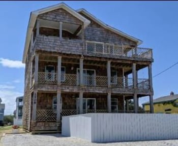 Pierhouse Bed & Breakfast 1/59