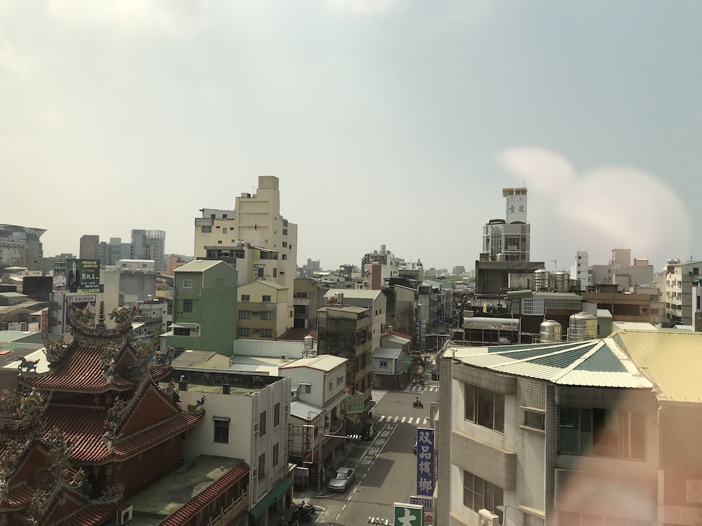 Sunrise Hotel 36/44