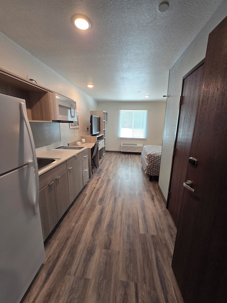 WoodSpring Suites Jackson Hub City 37/63