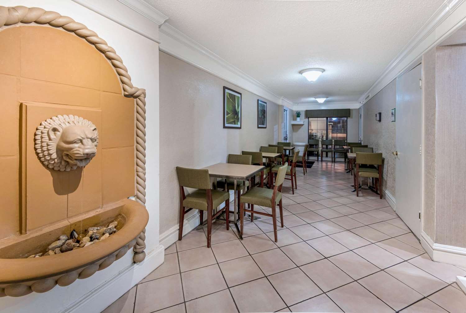 La Quinta Inn San Antonio I 35 N At Rittiman Road 33/46