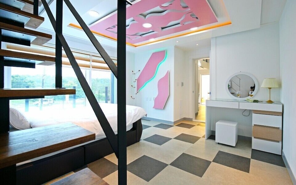 Gyeongju The One Pension 16/50
