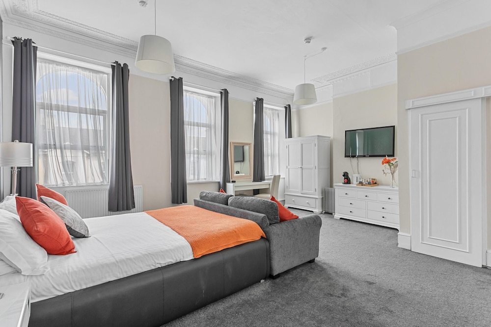 The Belmont - Guest House 34/78