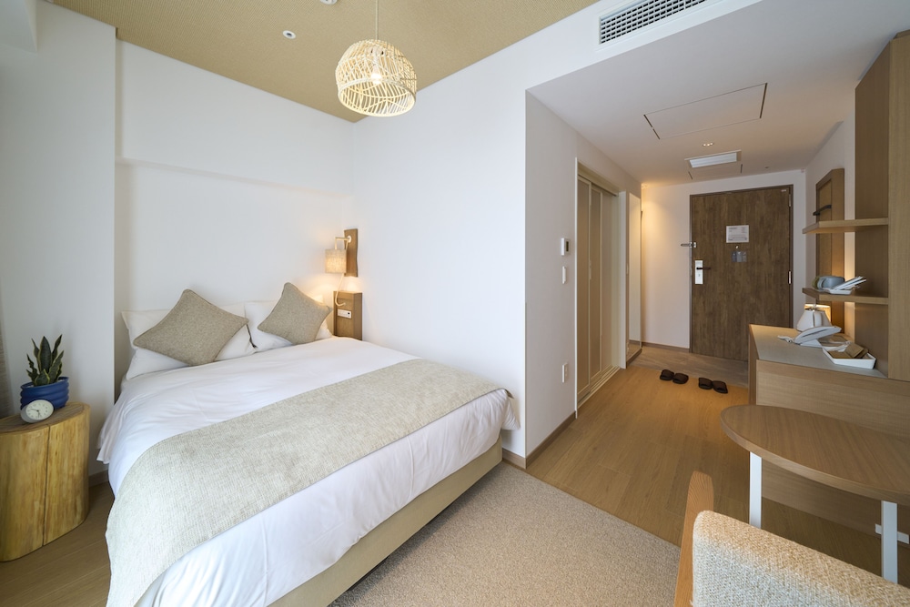 Universal, Double Bed