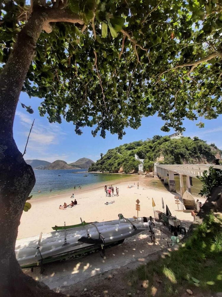 Brasileranza Hostel 36/50