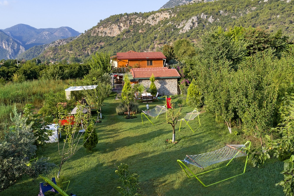 Cirali Flora Pension 39/50