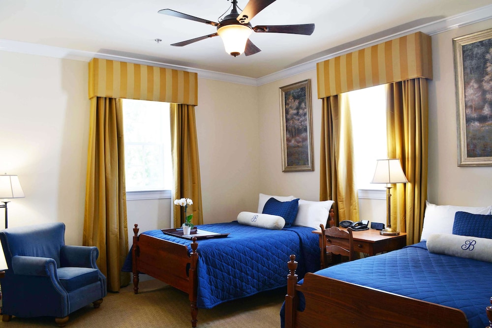 Historic Boone Tavern Hotel and Restaurant 35/69