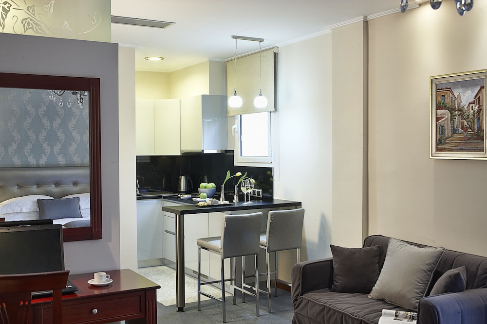 Ava Hotel Suites 24/39