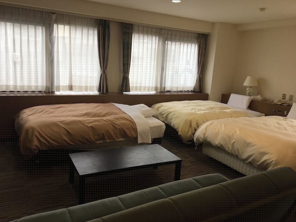 Hotel Crown Hills Matsuyama 8/37