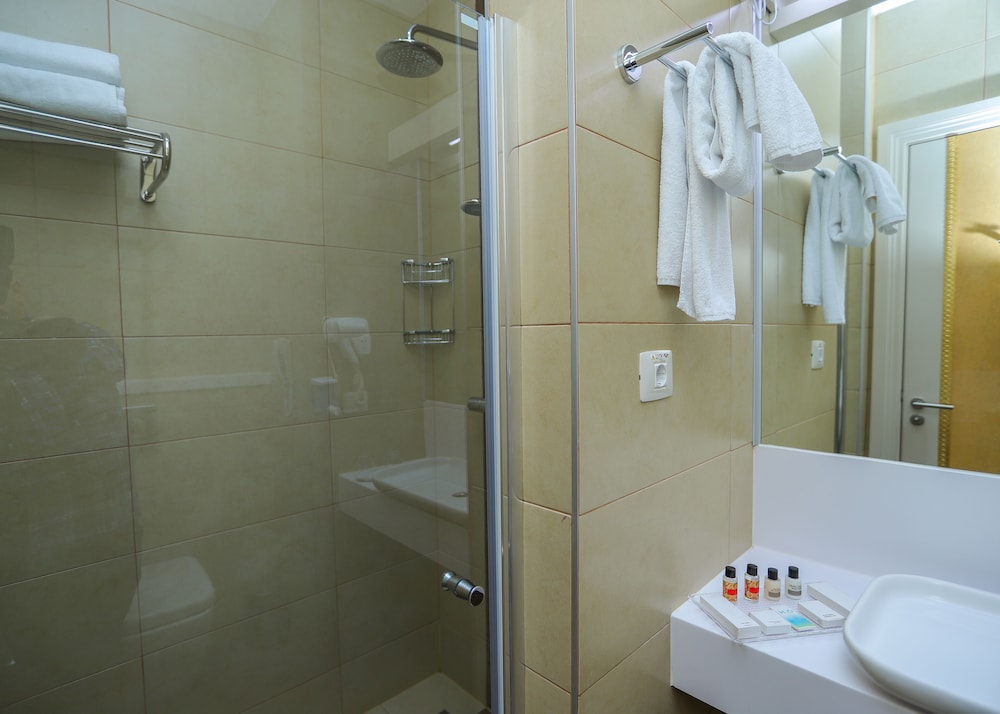 غرفة سوبيريور بسرير كينج، Gabala Garden Hotel 2/3