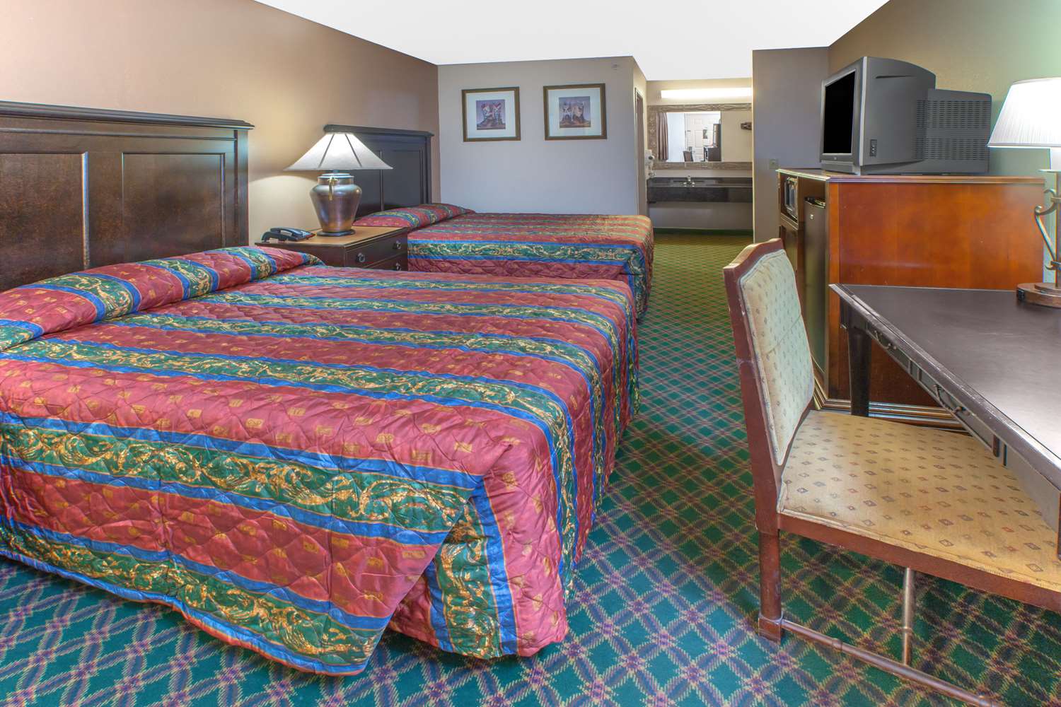 ROOM, 2 QUEEN BEDS, SMOKING