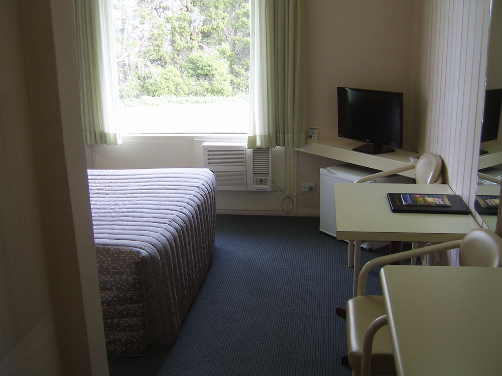 Garden Motor Inn 25/71