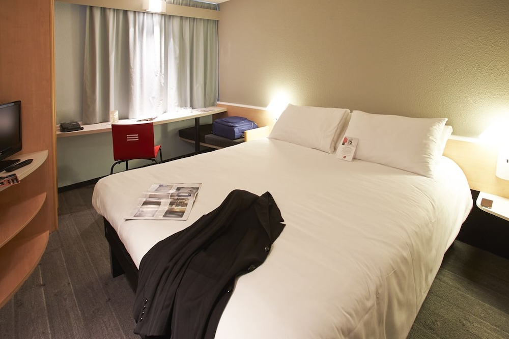 Ibis Auray 20/65