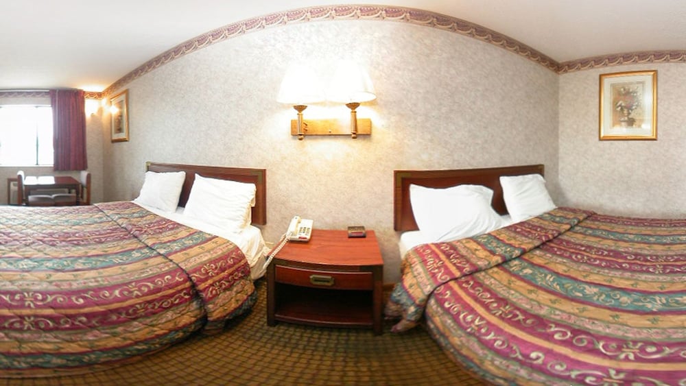 Econo Lodge Thomaston 20/35