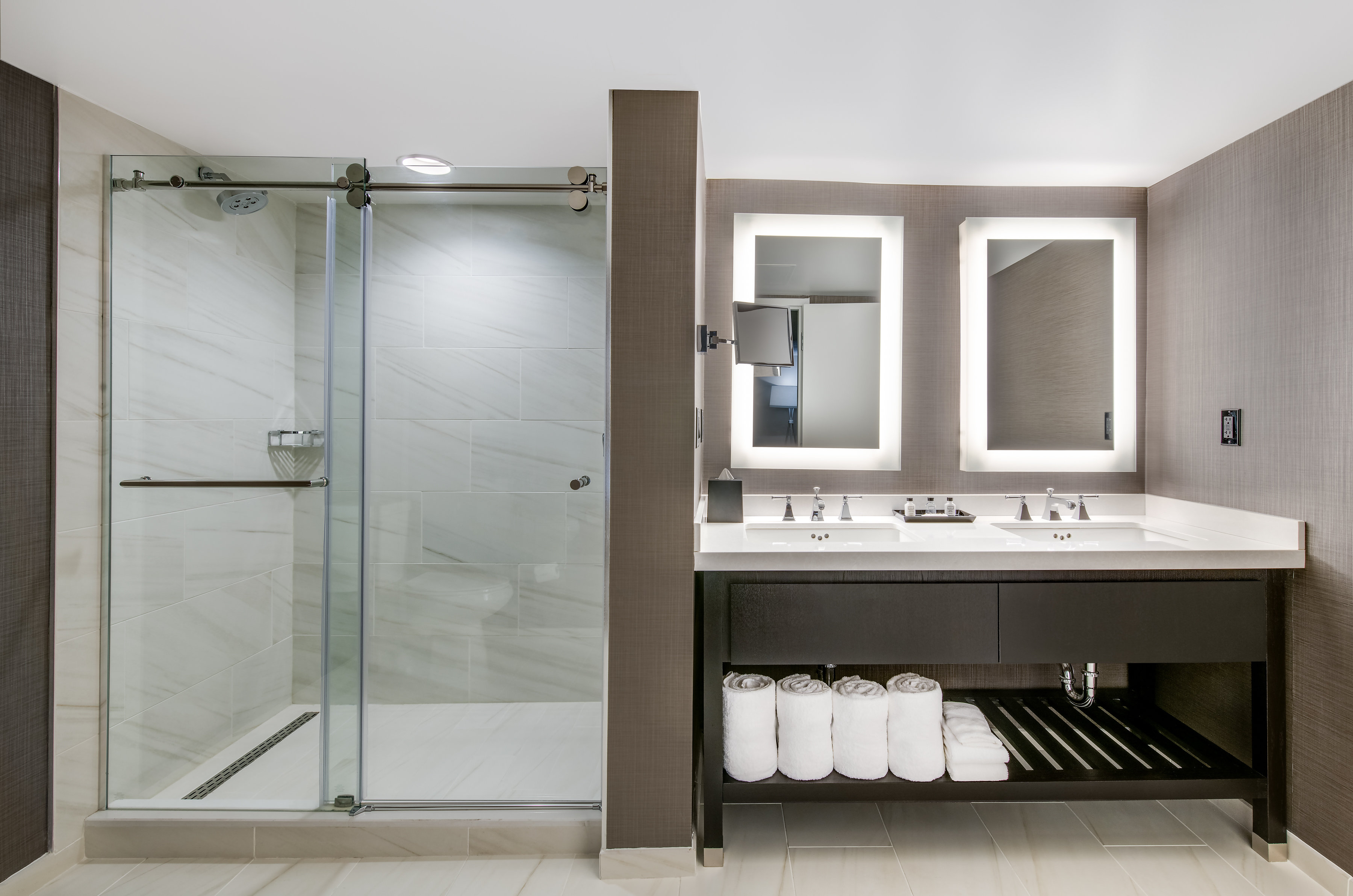 Crowne Plaza Annapolis Hotel 79/80