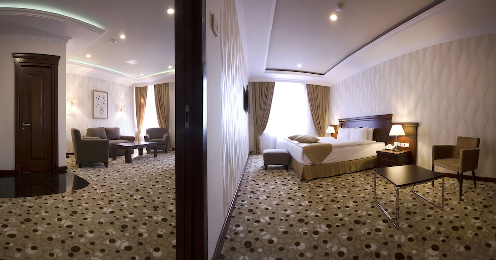 Central Hotel Yerevan 30/71