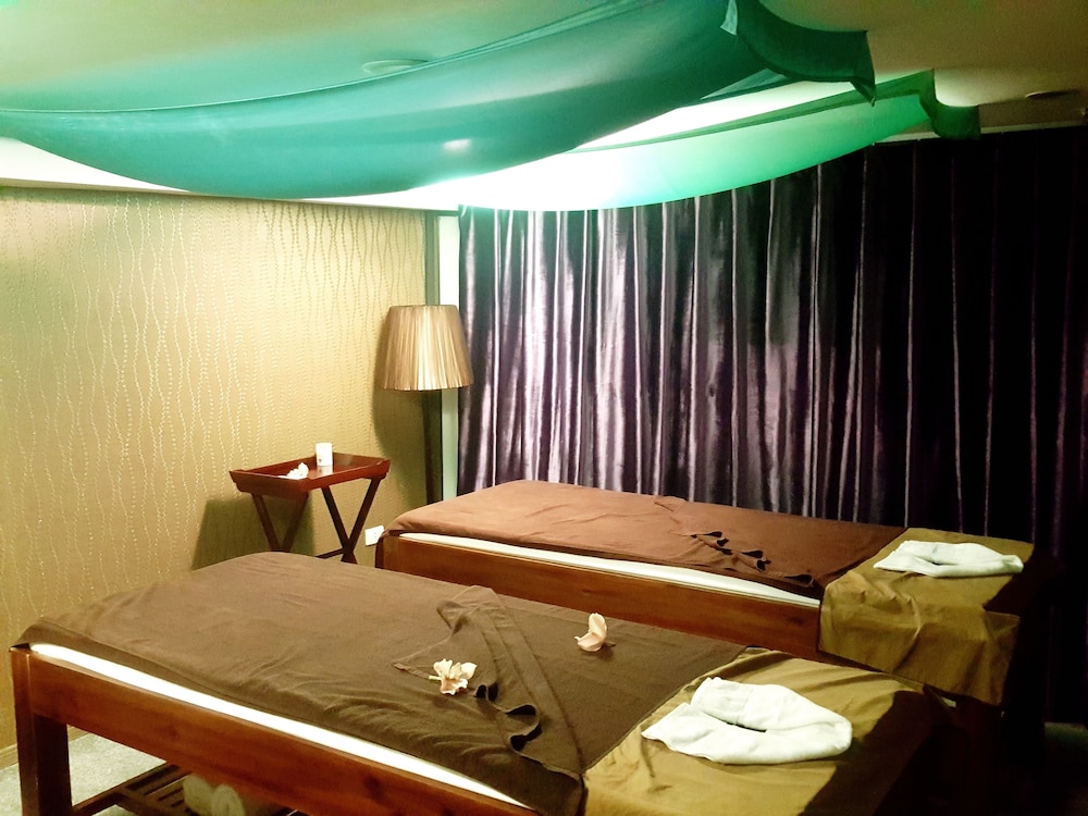 Hanoi Emerald Waters Hotel Spa 31/73