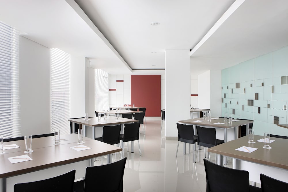 AMARIS HOTEL MALANG 33/34