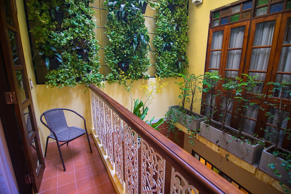 WOO Gallery & Boutique hotel 5/42