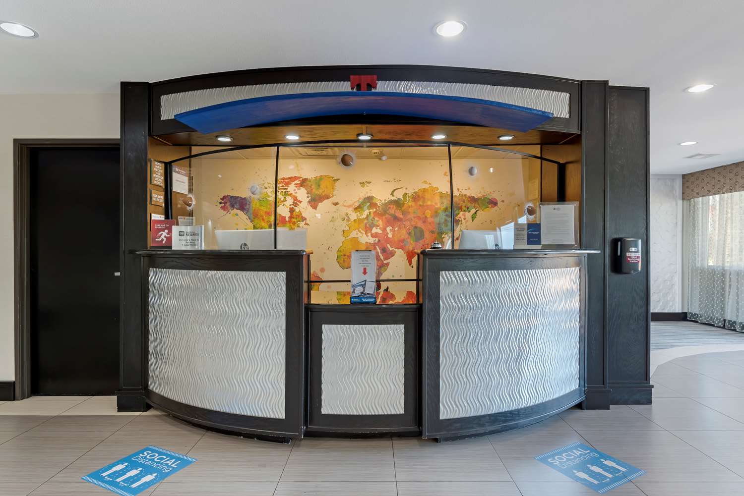 Best Western Plus Arlington North Hotel and Suites 3/10
