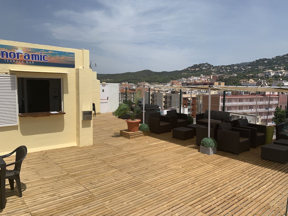 Golden Sand Hotel 43/47