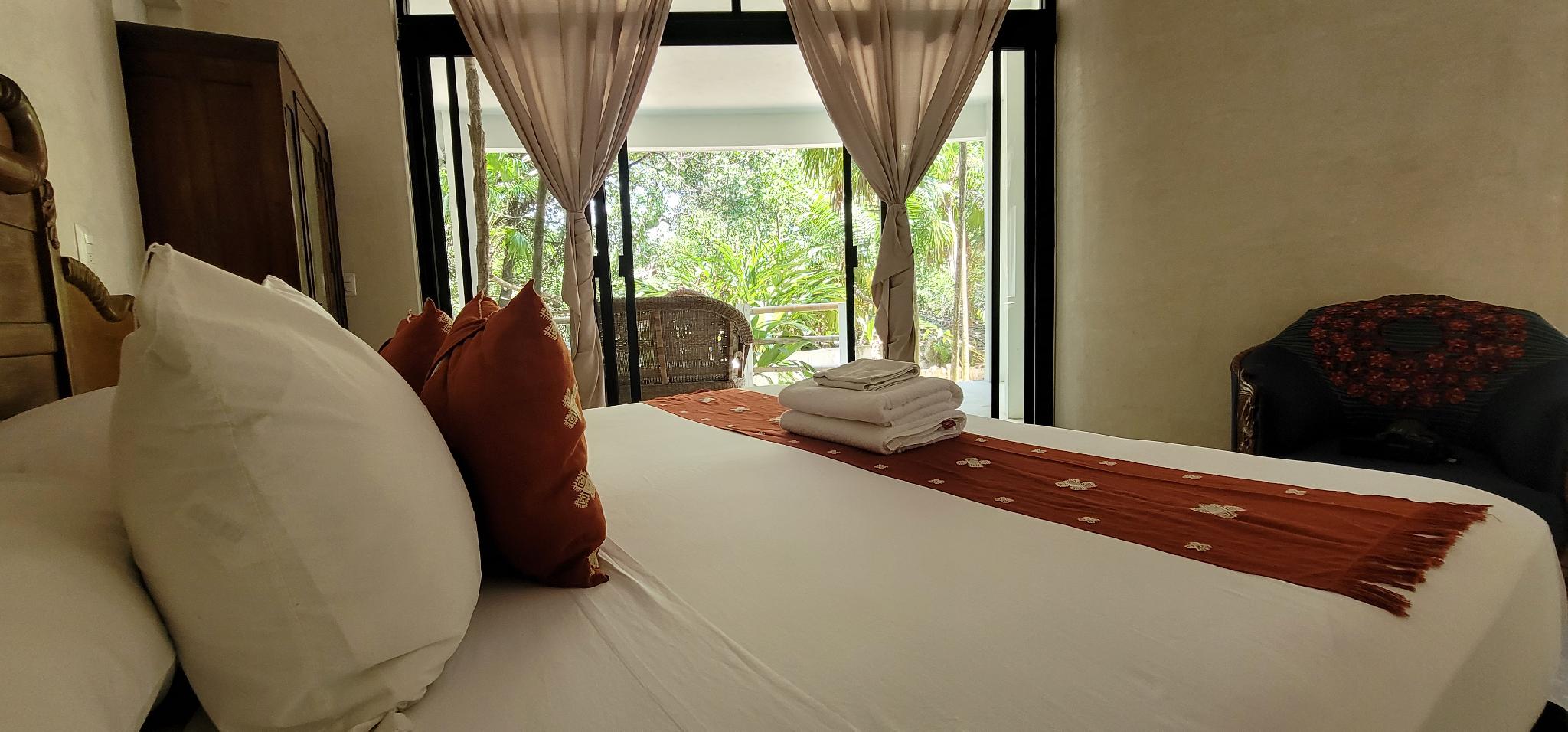 Superior, King Bed, Jungle View, Terrace